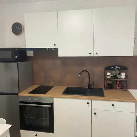 Charlie Apartment *