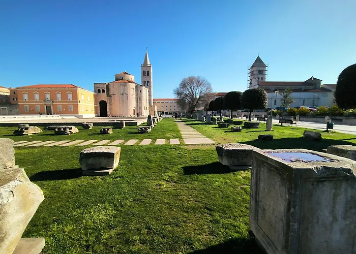 Charlie شقة زادار