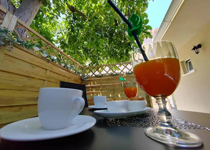 Charlie شقة زادار